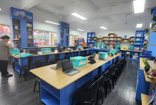 Thiết kế và thi công hạ tầng lớp học STEMSTEAM